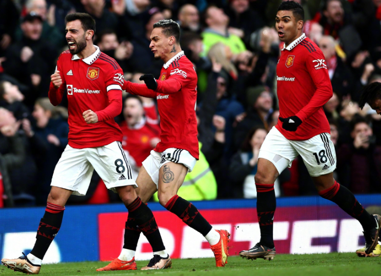 开云体育app-南安普顿大胜对手，豪取三分