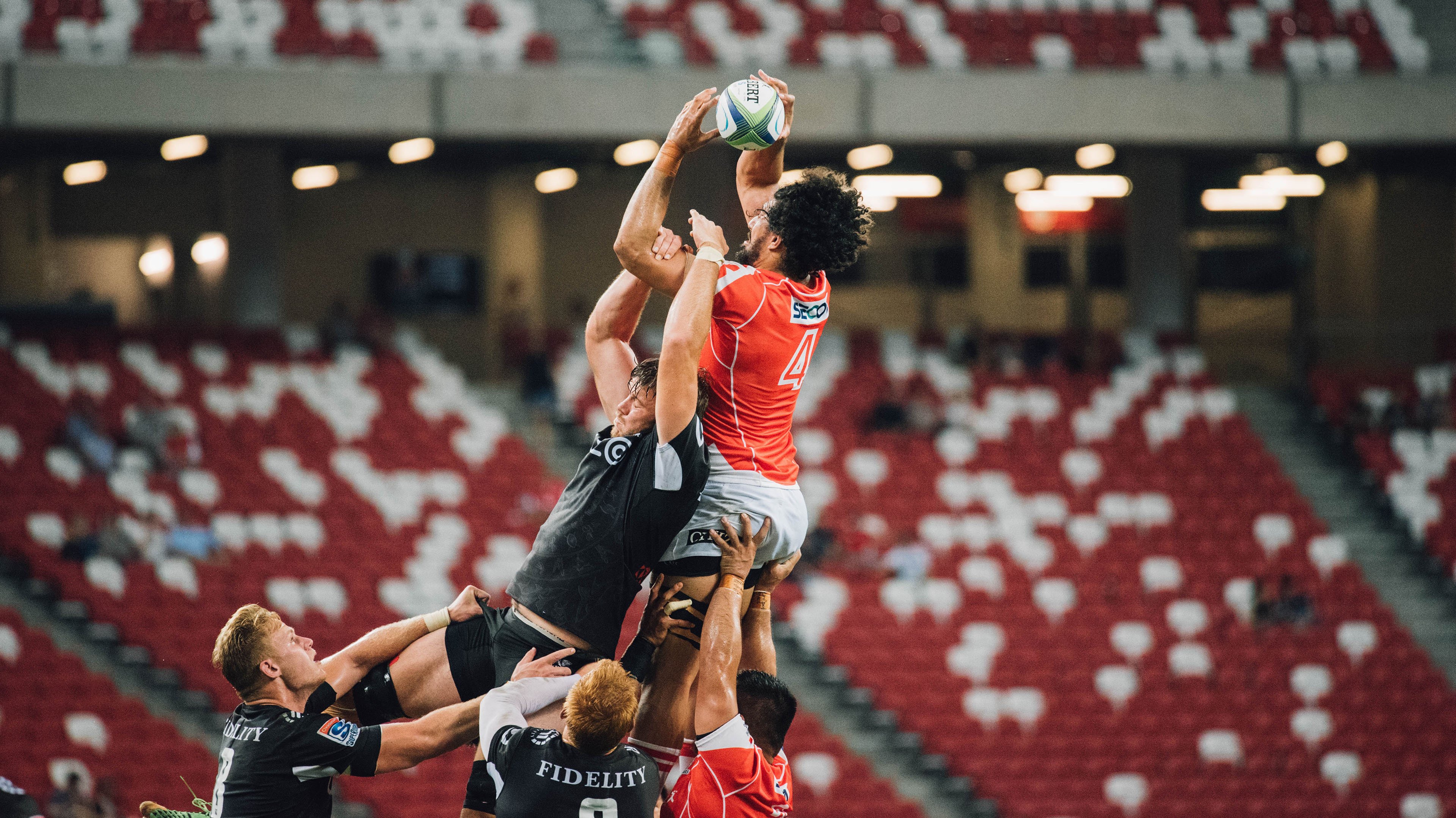 苏格兰收割西班牙，英超争冠背后的战术革命