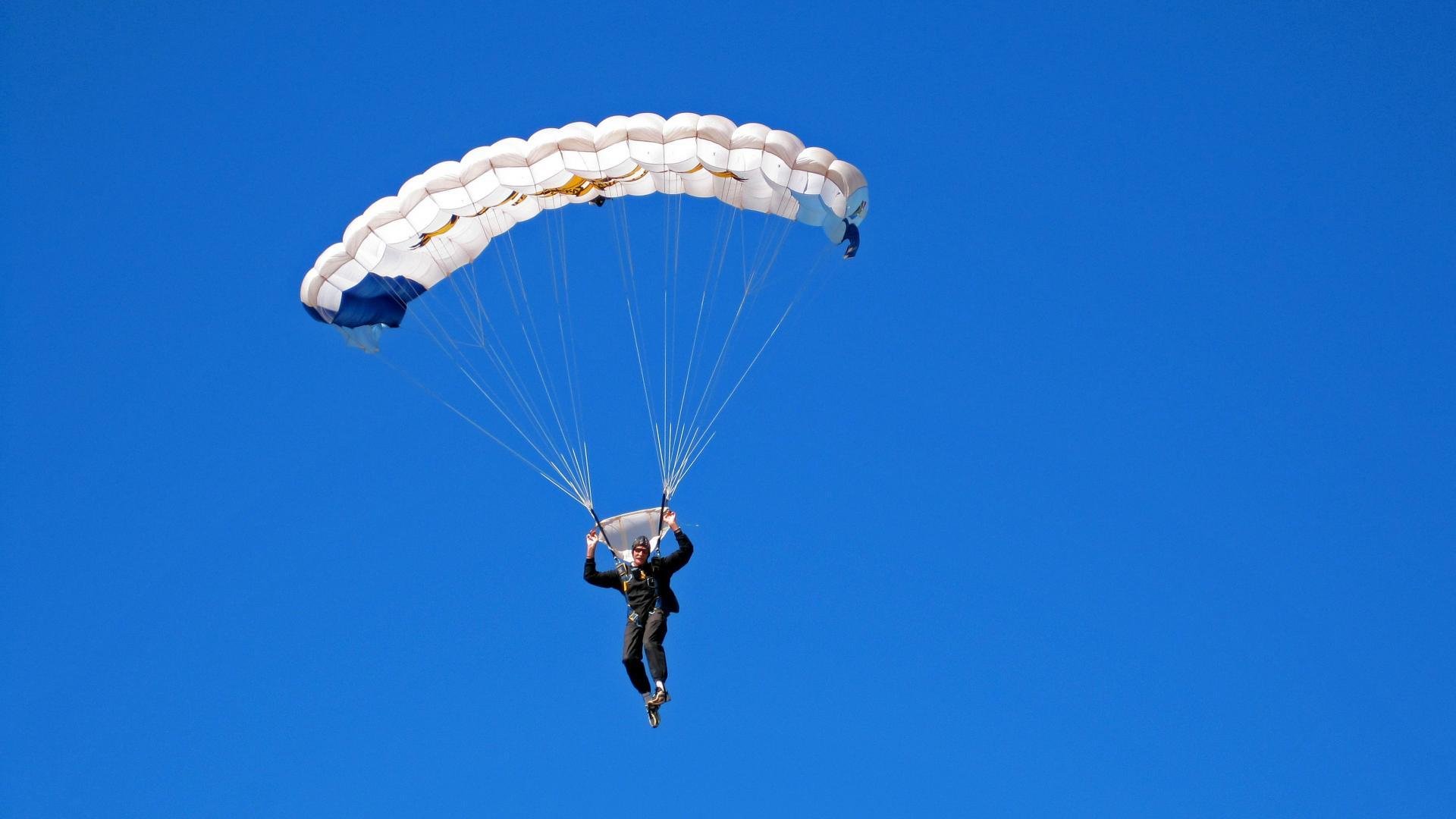 绝杀之夜,黄鸭组合点燃赛场,法国队惊险逆转马来西亚